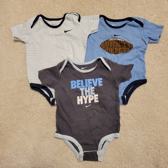 3 set Nike Bodysuits - Picture 1 of 5
